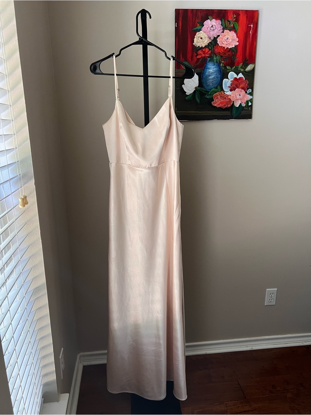 Birdy grey Elegant Spaghetti-Strap Cream Maxi Dress with Front Slit